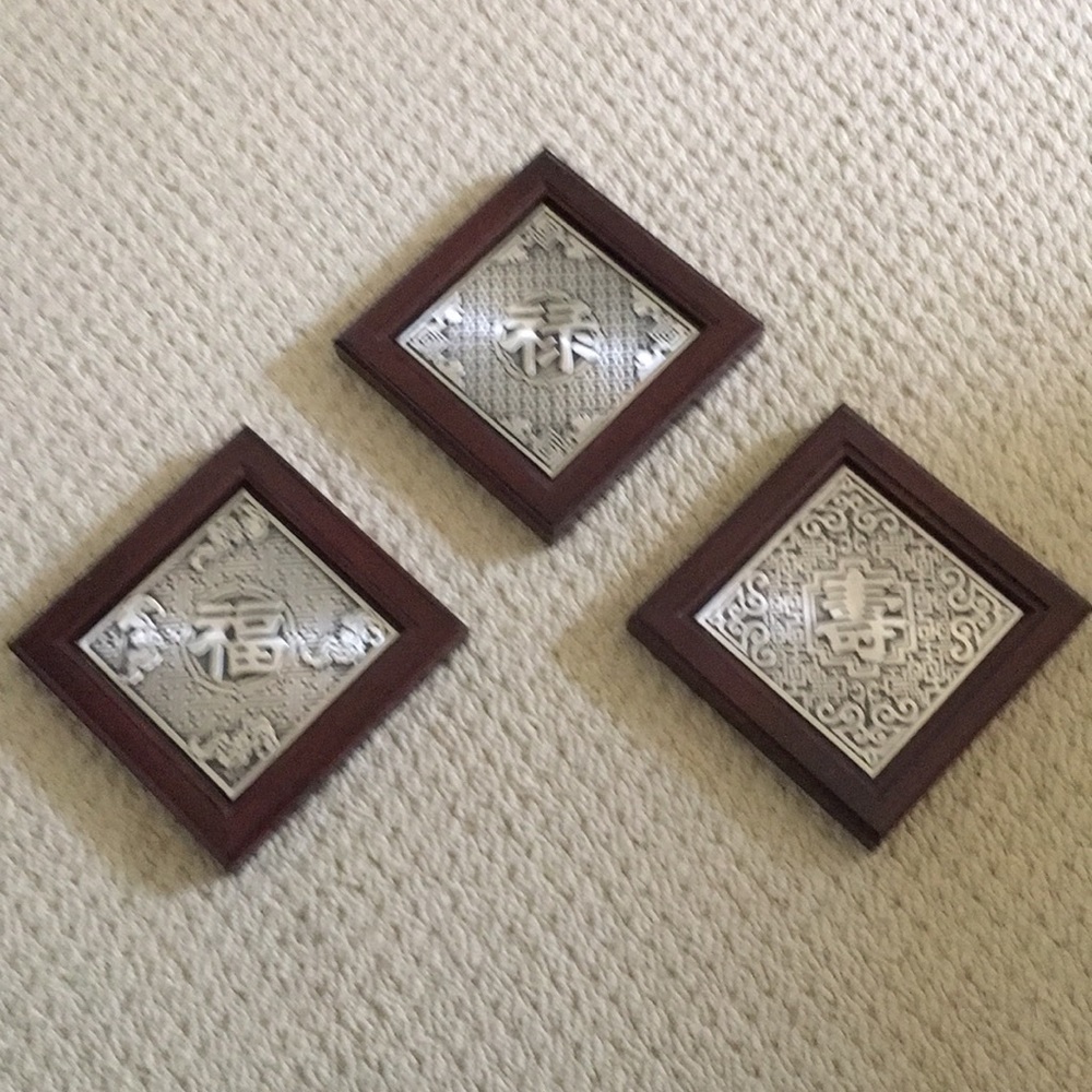 Royal Selangor Pewter carved Plaque Set